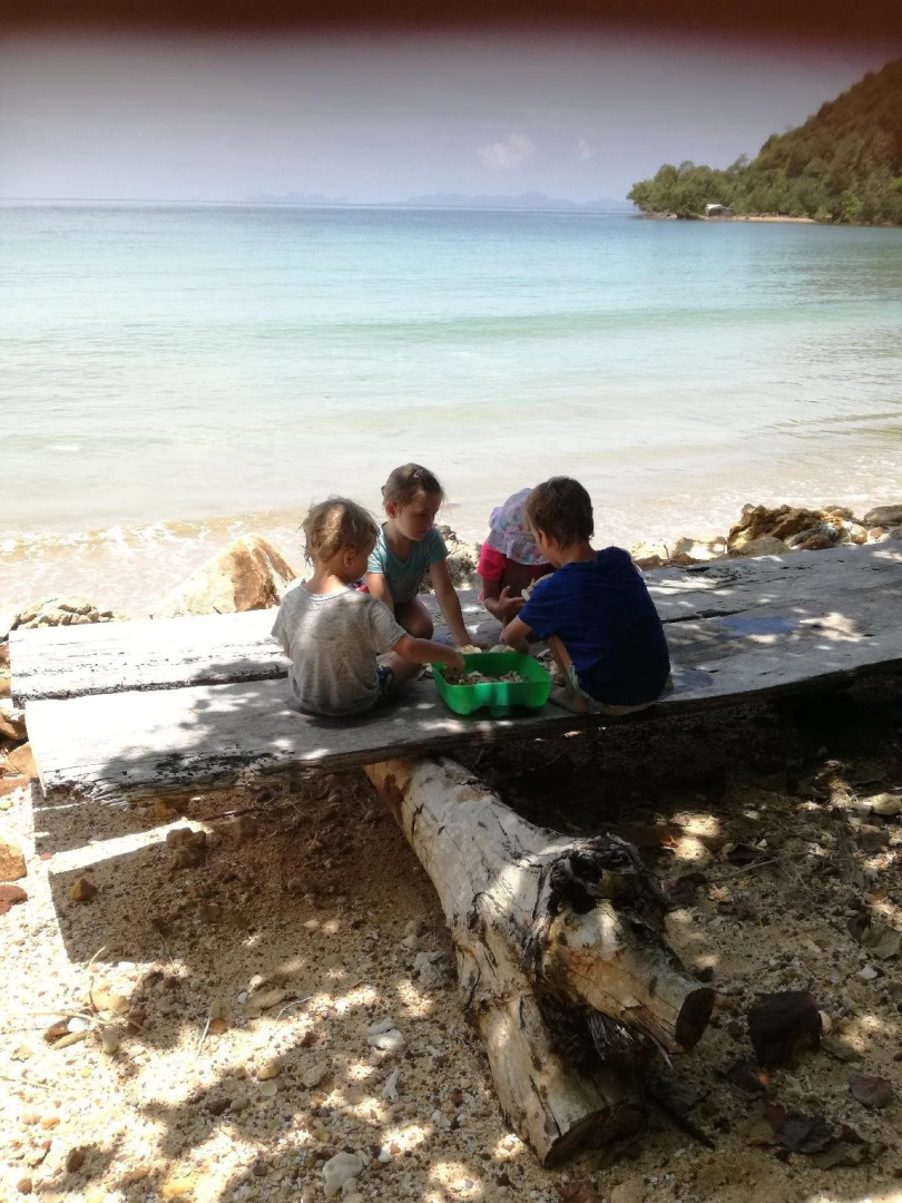 Bonhomie Beach Cottages