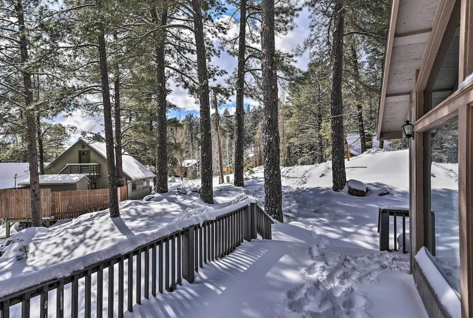 Renovated Mountain Home: EV Chargers & Great Views