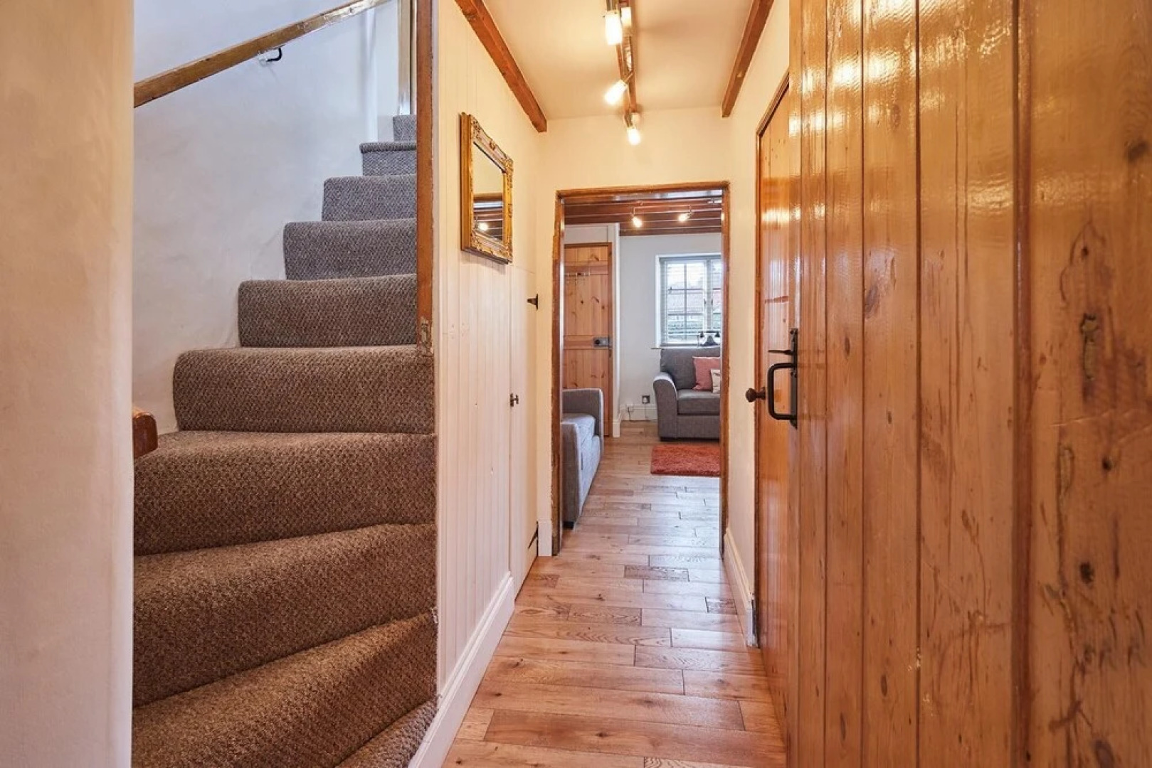 Host Stay Isla Cottage