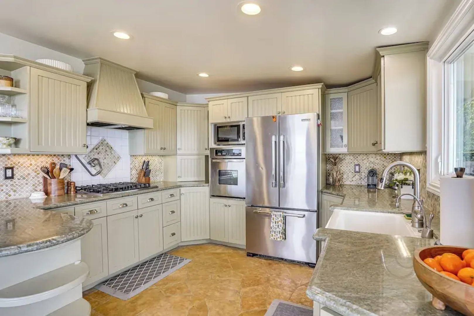 Walk to Private Beach: Rancho Palos Verdes Escape!