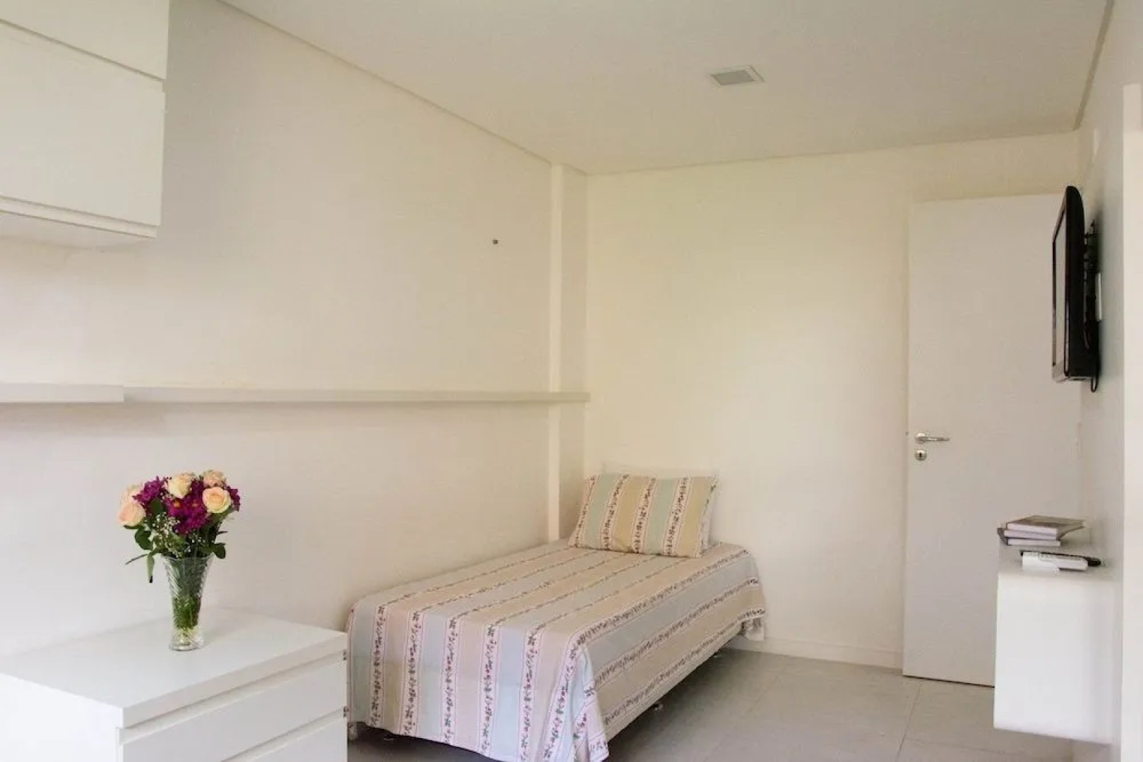 ML102 Luxuoso apartamento de 3 suites no Mandara Lanai