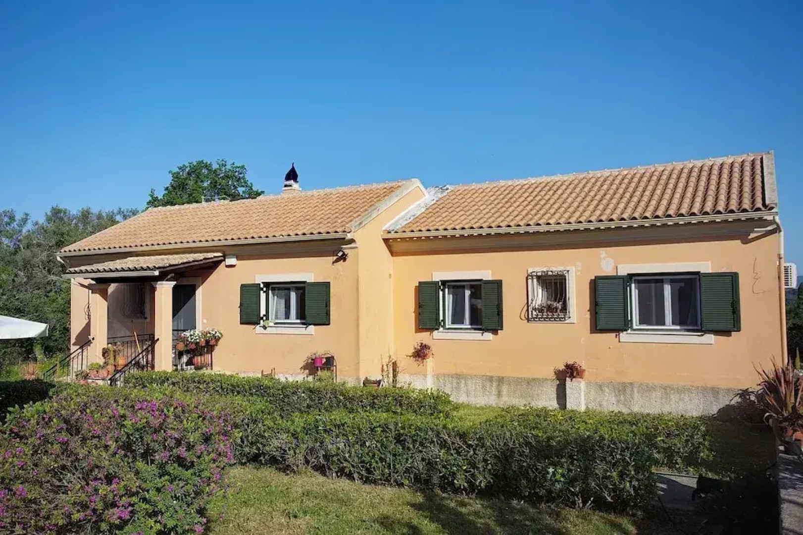 Eleni's House by Corfuescapes