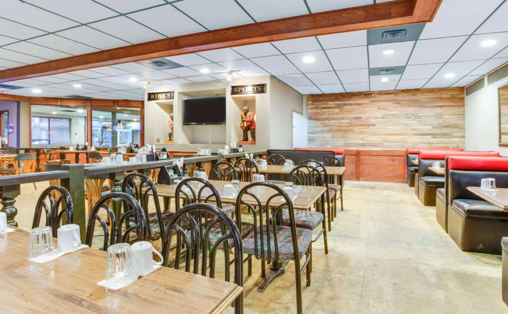 Howard Johnson Inn Enderby