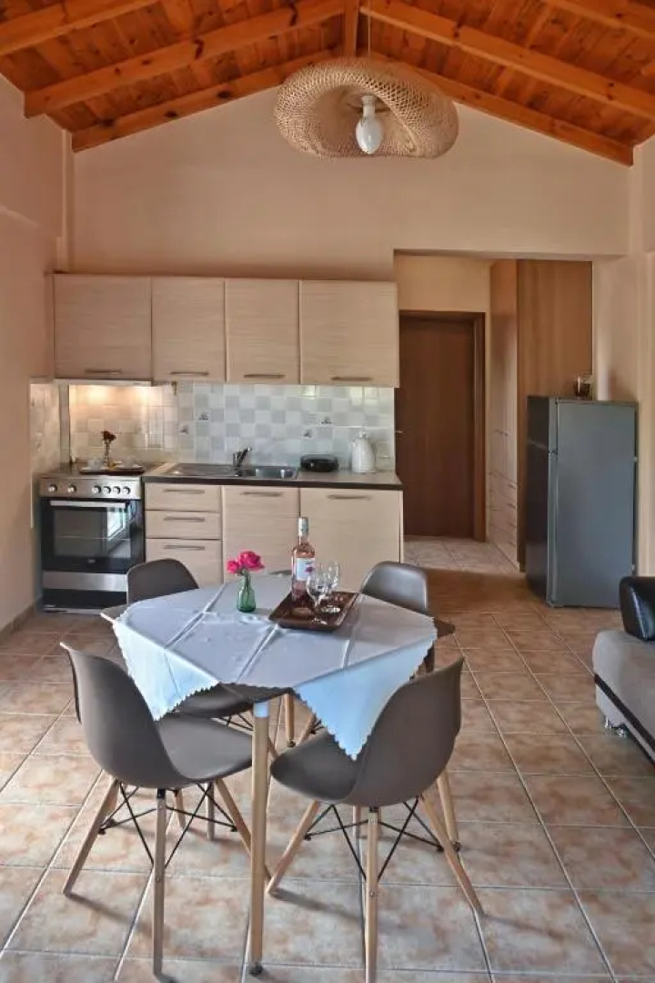 Lagouvardos Apartments