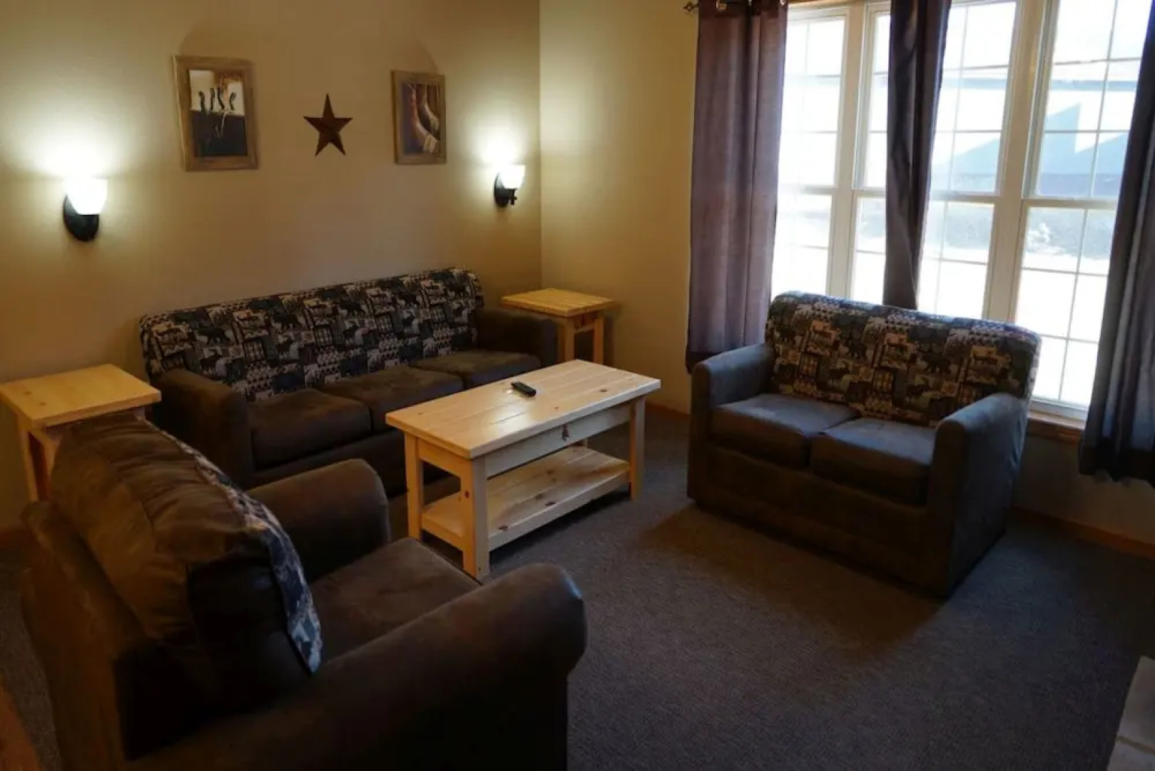 Woodside Old Towne Hotel