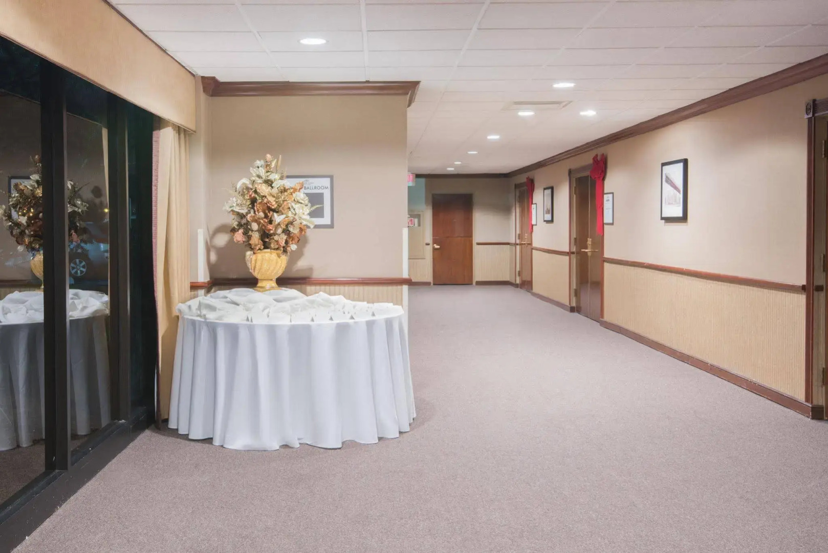 Crowne Plaza Newark Airport by IHG