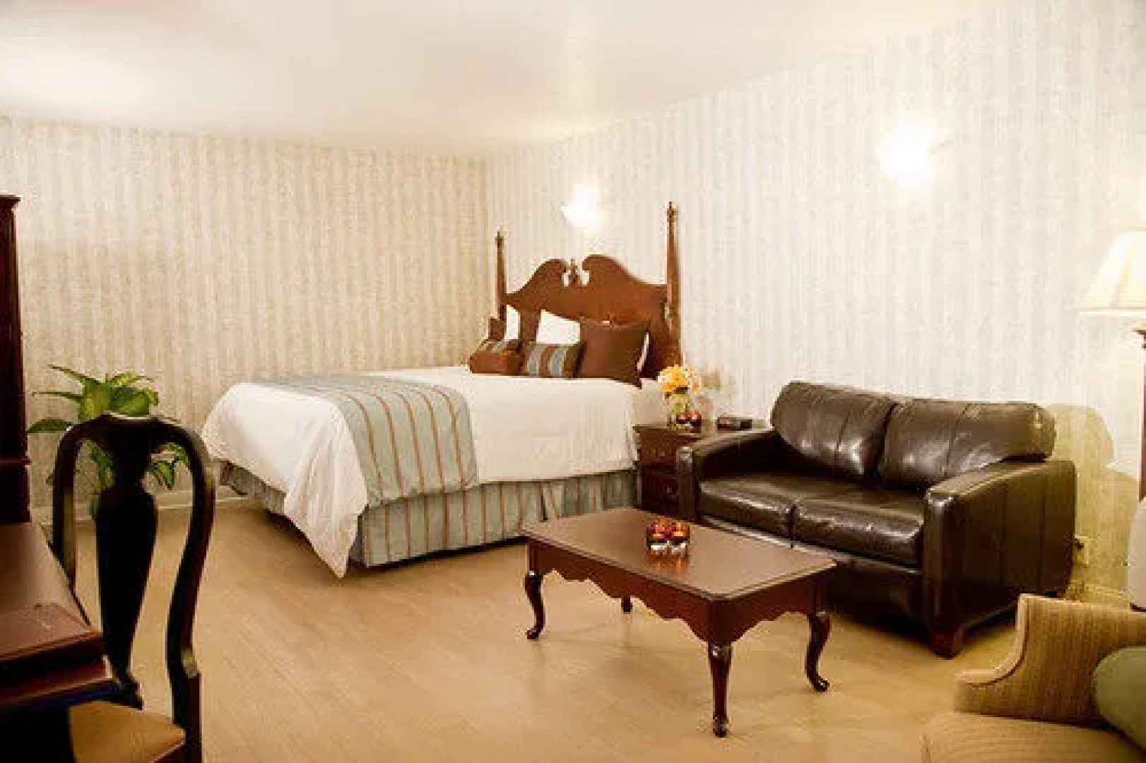 Carousel Inn and Suites
