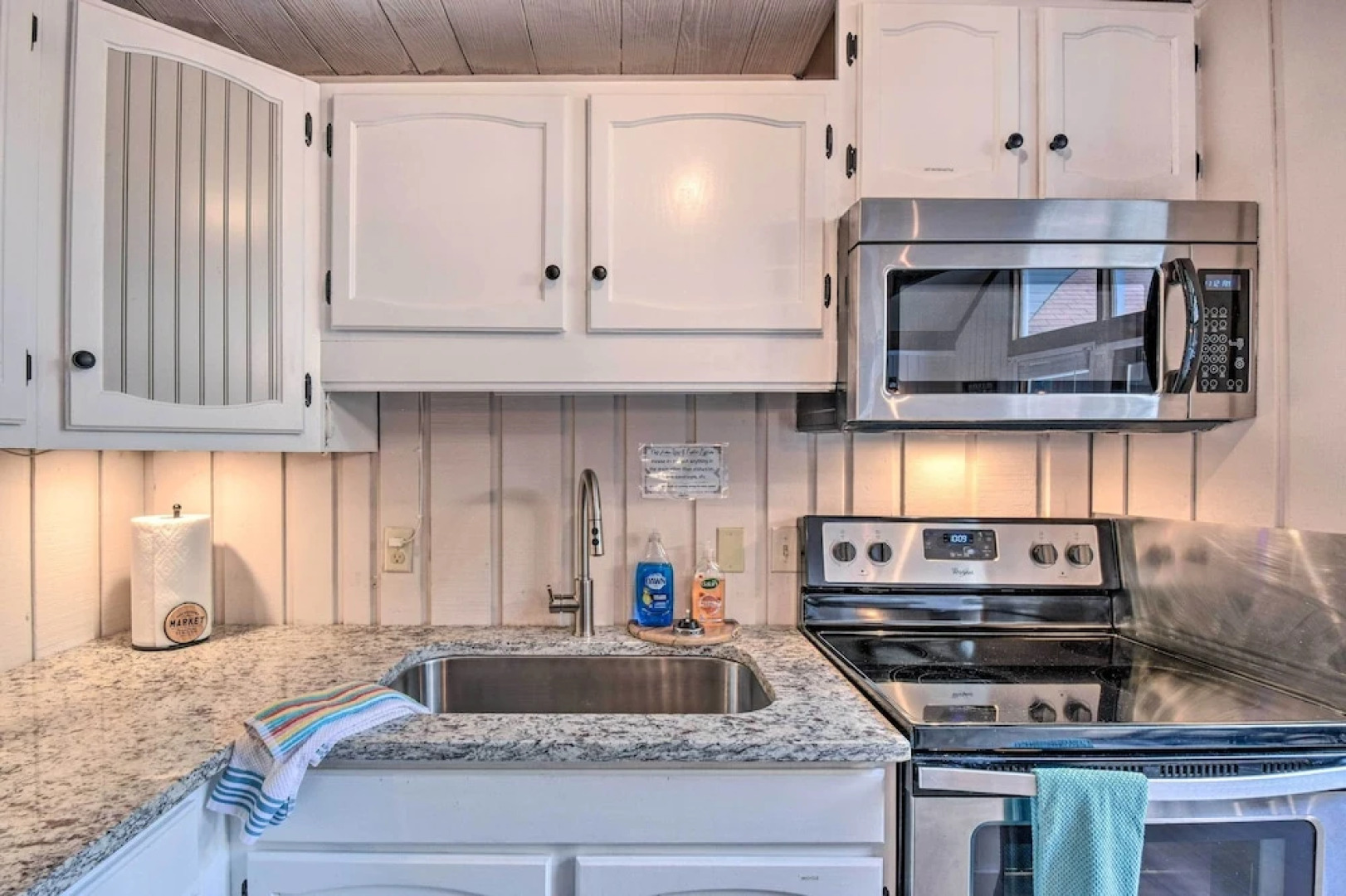 Chic Sky Valley A-frame Cabin w/ Pool Access!