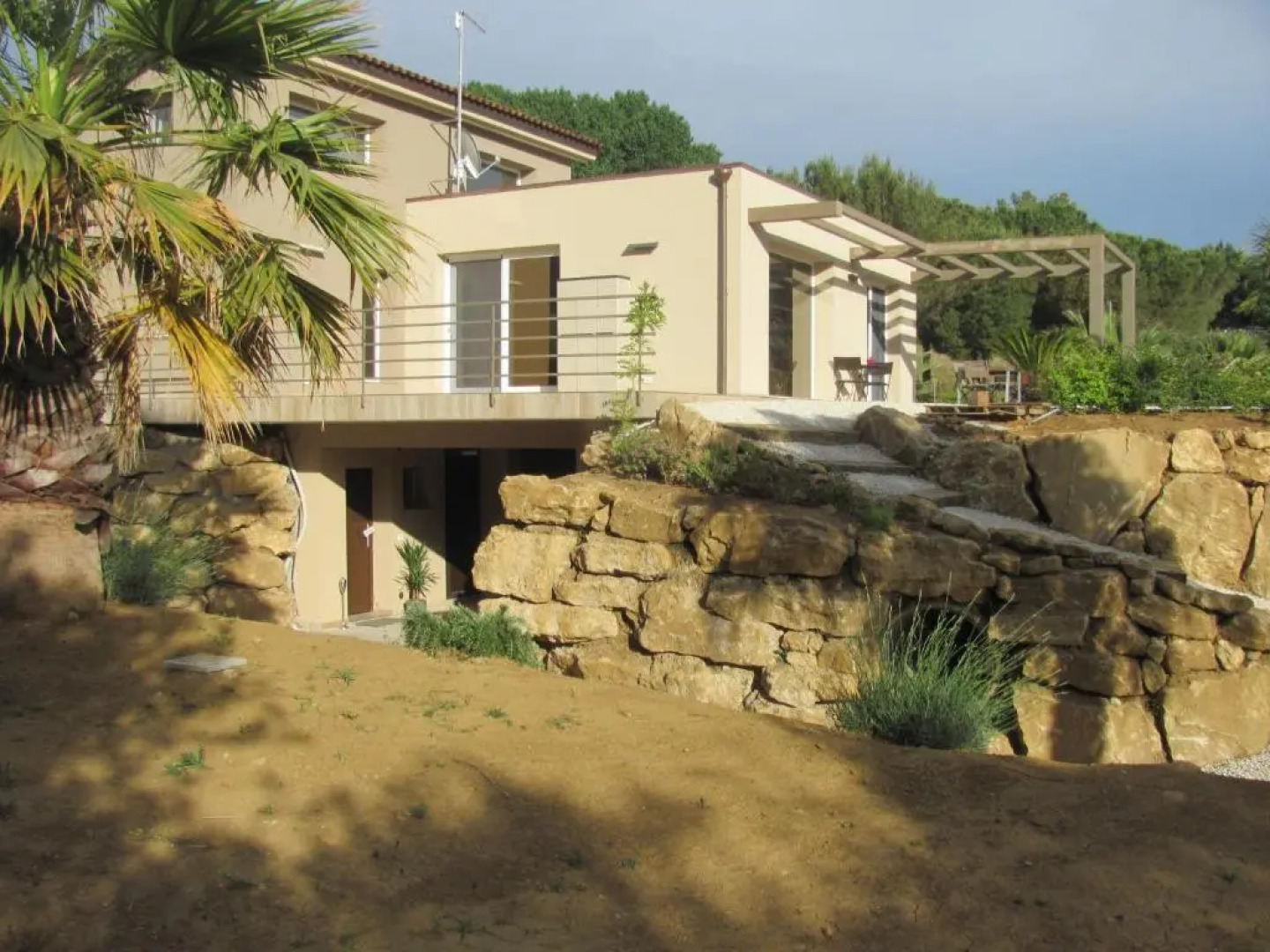 Folco Studio Apartment