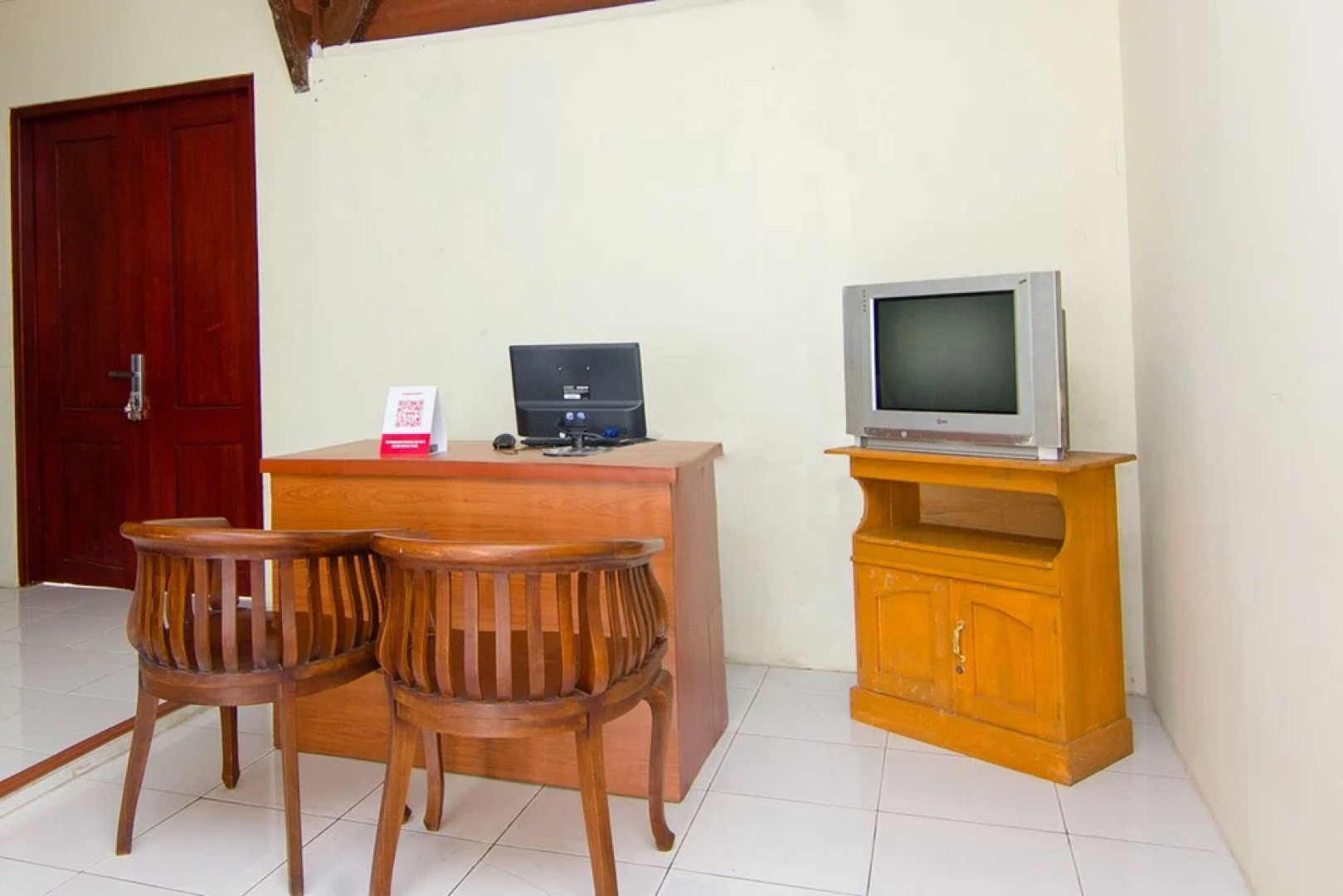 OYO 2421 Joglo Guest House Syariah