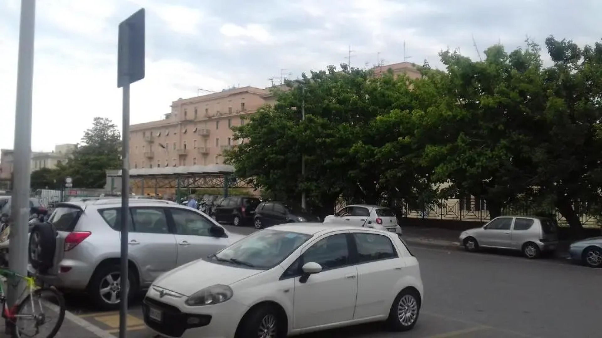 Suite beachfront near the station and Port, 5 beds