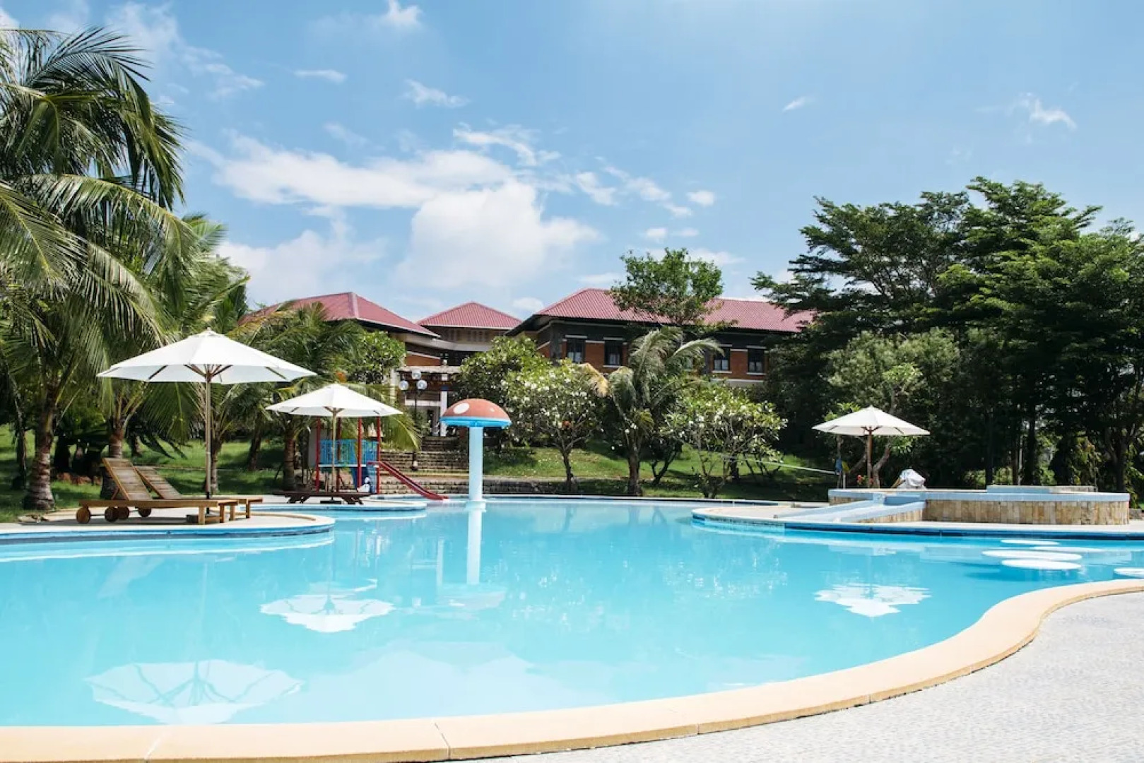 Lazi Beach - Mom Da Chim Resort