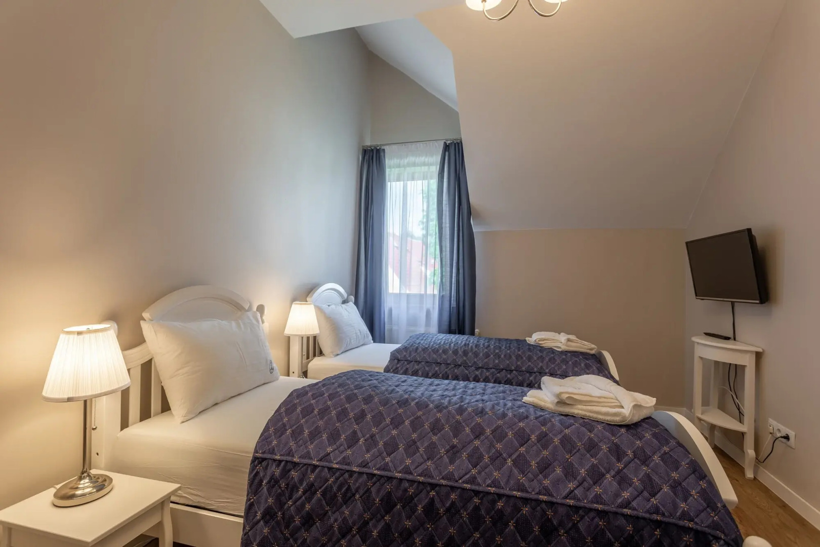 Willa 4 Pory Roku Uznam