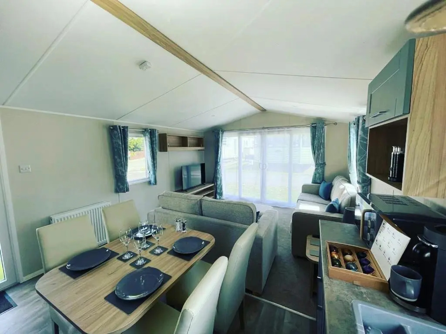 J2 Static Caravan at Fairway Holiday Park