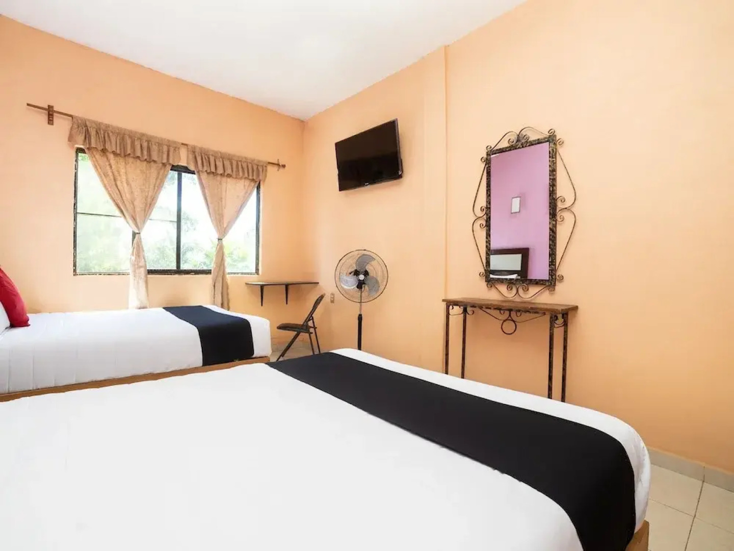 Villas el Paraíso, El Rollo