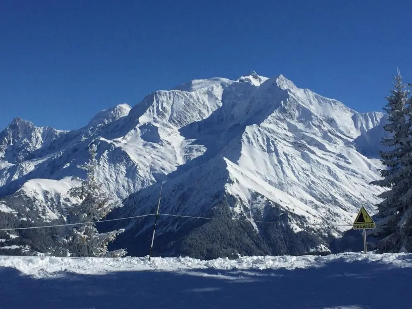 Luxury 2 Bedroom Apartment with view of Mont Blanc
