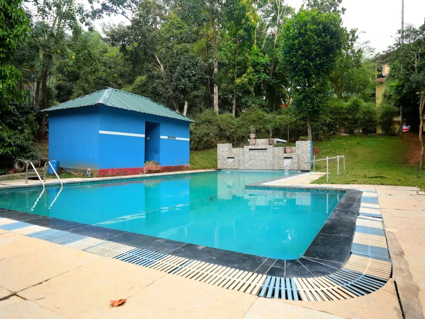 OYO 10484 Hotel Coffee County Retreat