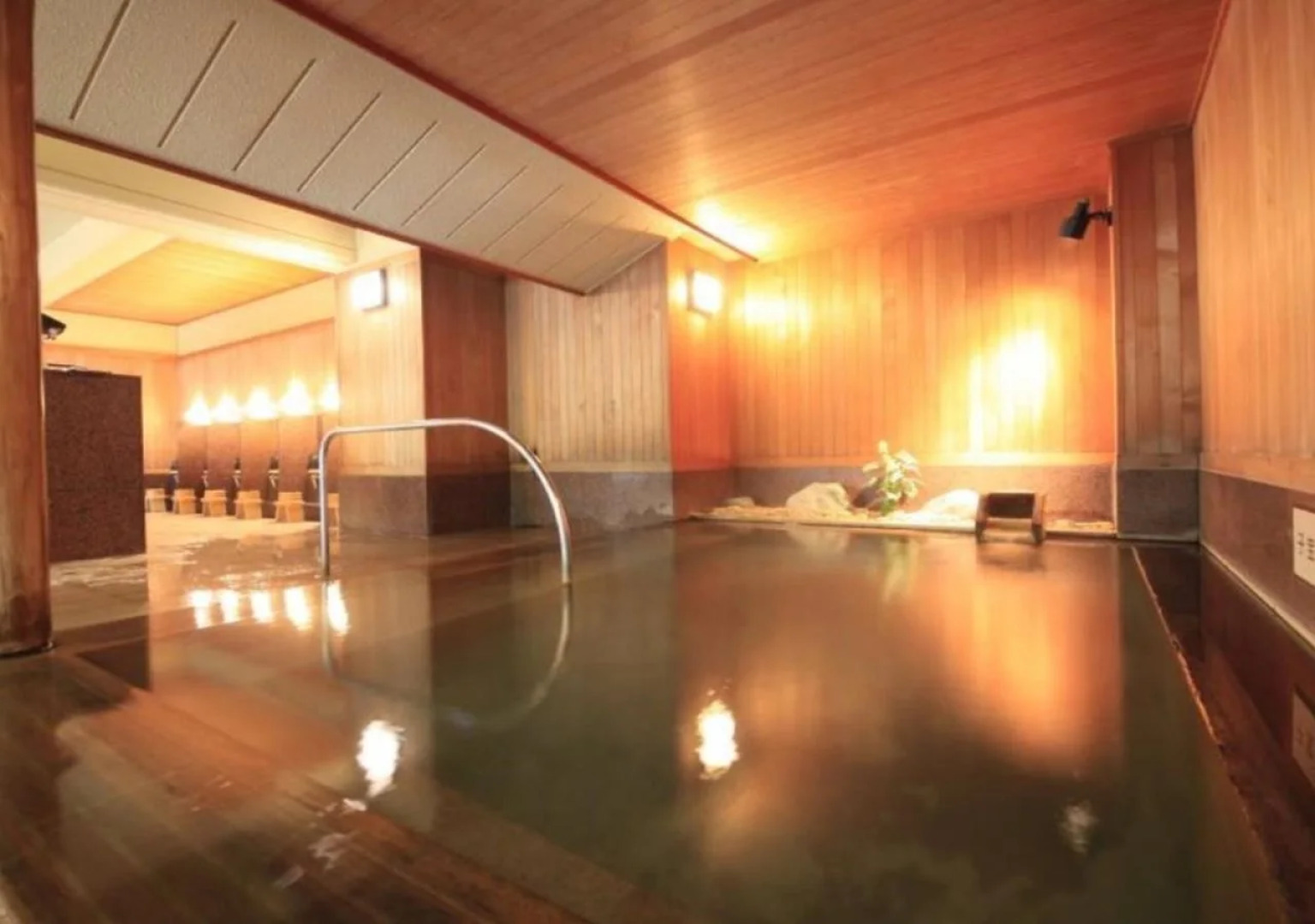 Ryotei Hanayura Ryokan