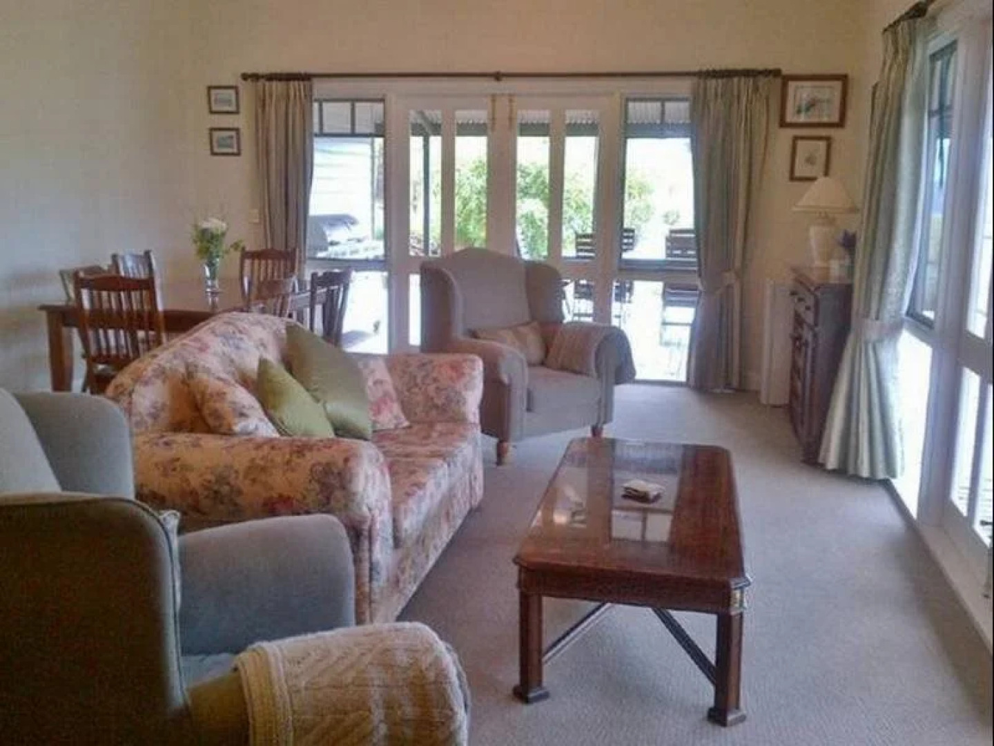 House on the Hill Bed & Breakfast