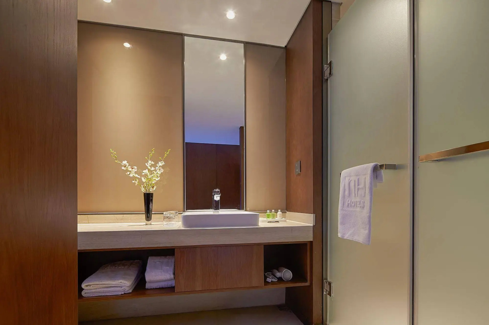 HN Shijiazhuang Financial Center Hotel