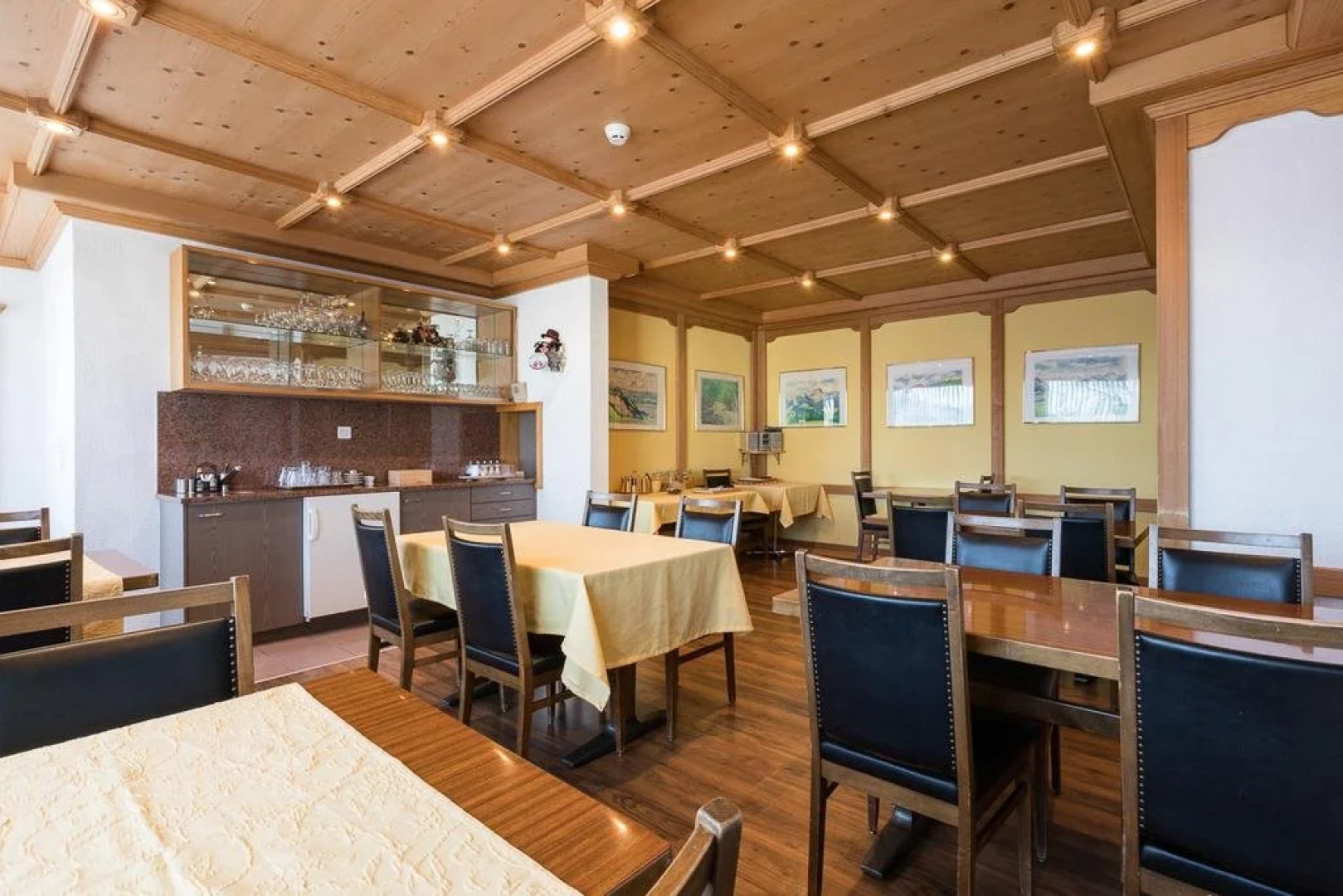 Hotel Restaurant Alpina