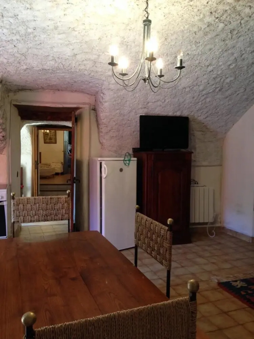 House With 2 Bedrooms in Saint-julien-de-la-nef, With Wonderful Mountain View, Pool Access and Enclosed Garden