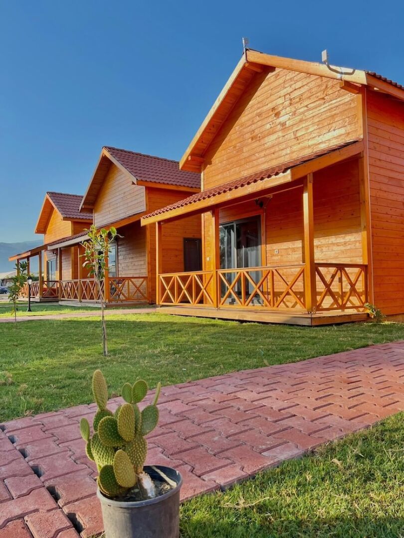 lemon garden bungalow