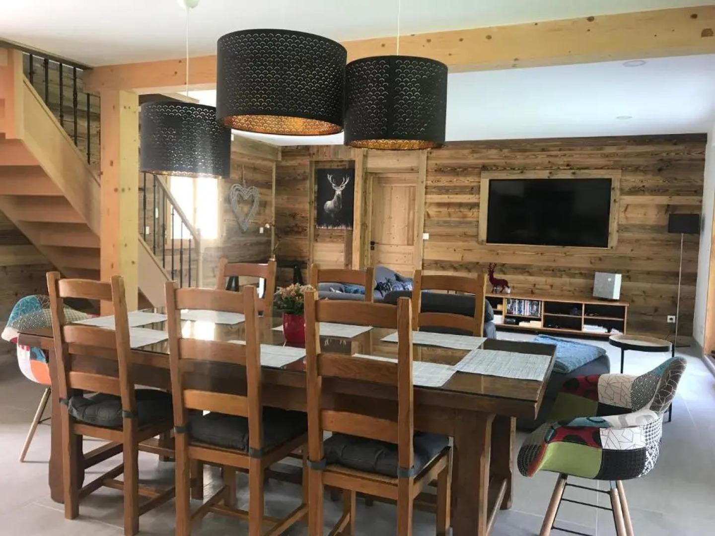 Chalet Barbara with swimming pool in the heart of Oisans