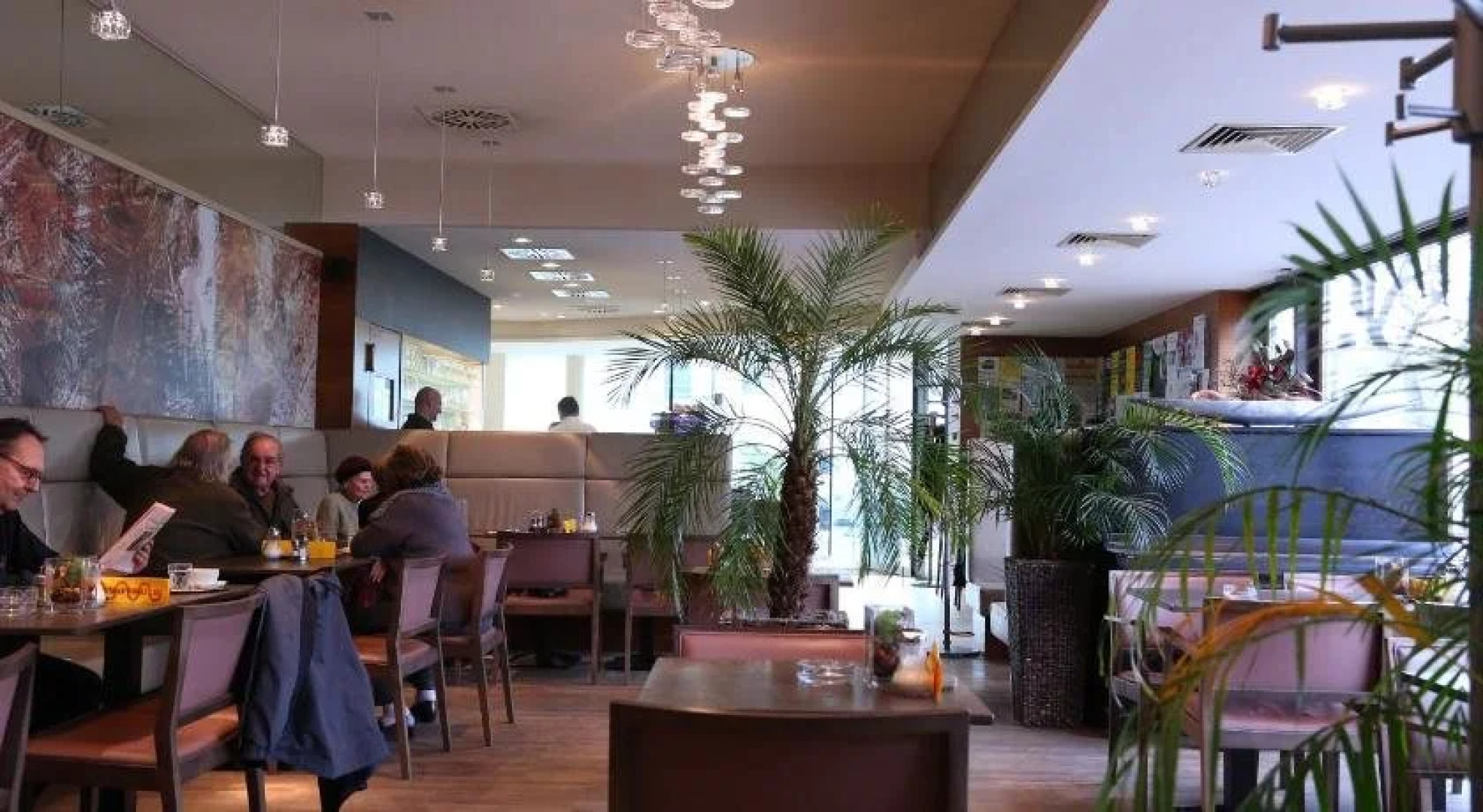 Hotel & Konditorei May