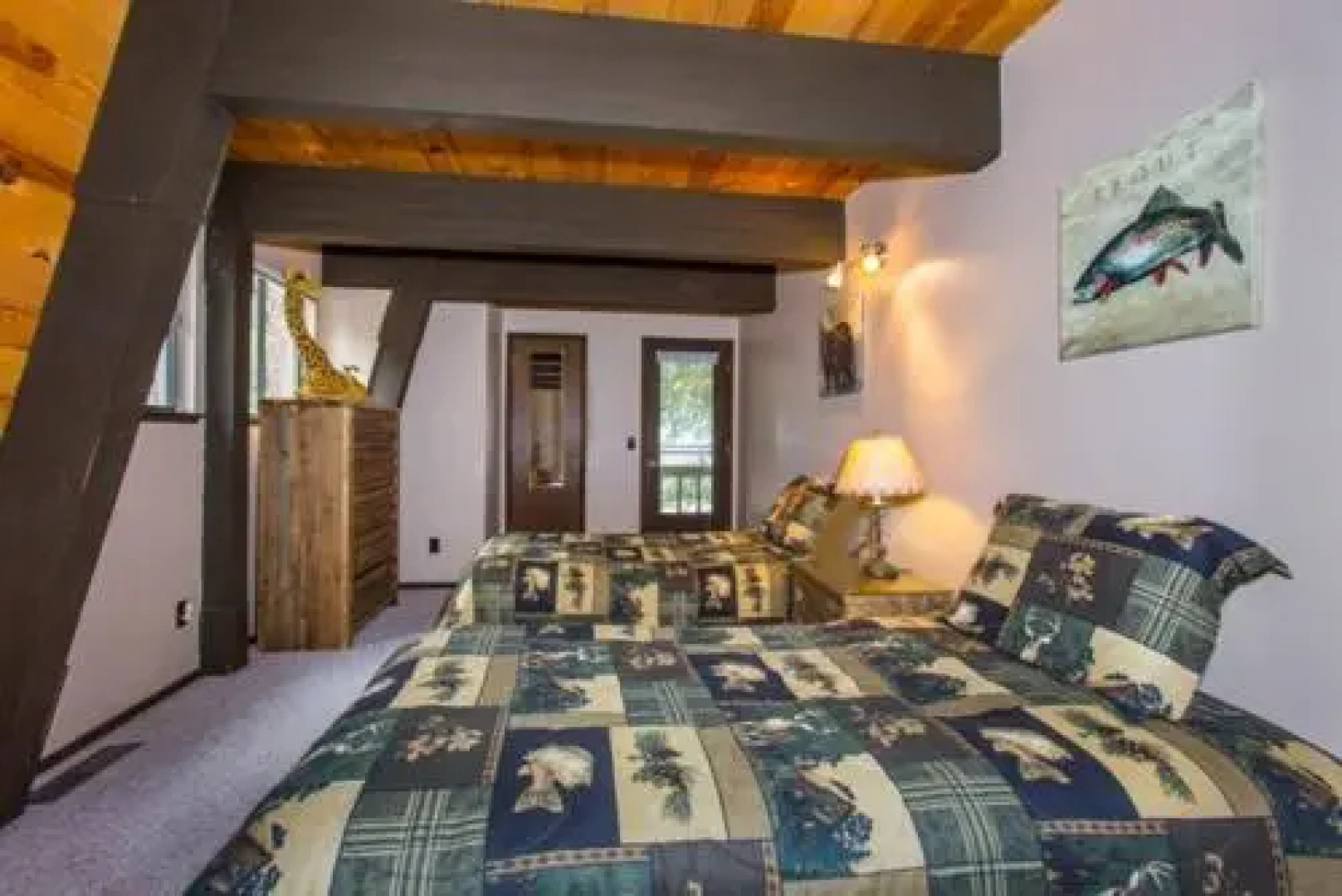 Roycraft Dog Friendly Cabin