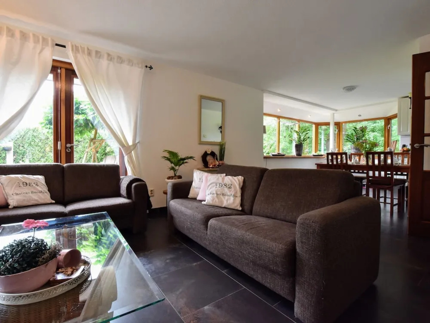 Secluded Holiday Home in Voorthuizen by the Lake