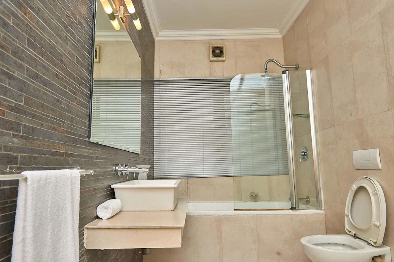 Amara Suites Caterer's Court