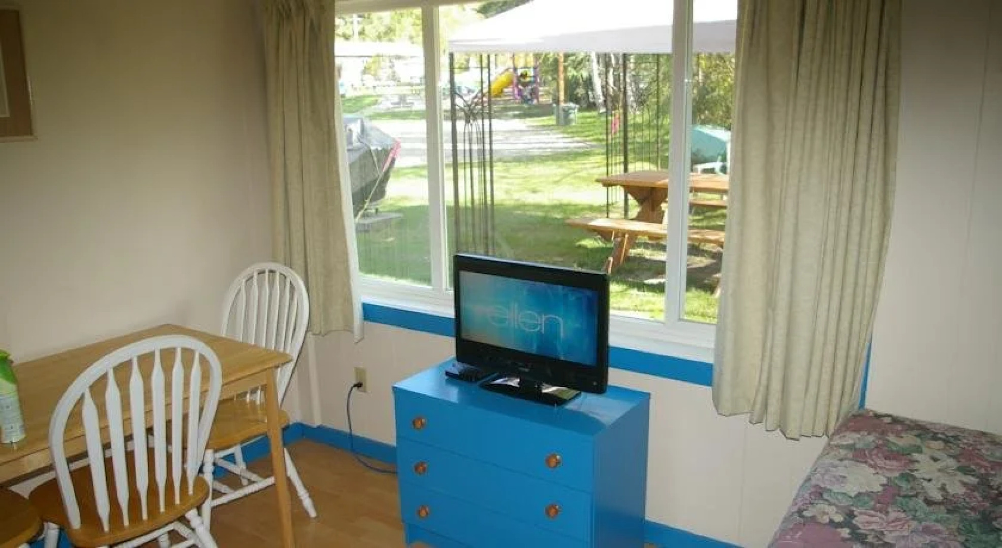 Shuswap Lake Motel & Resort