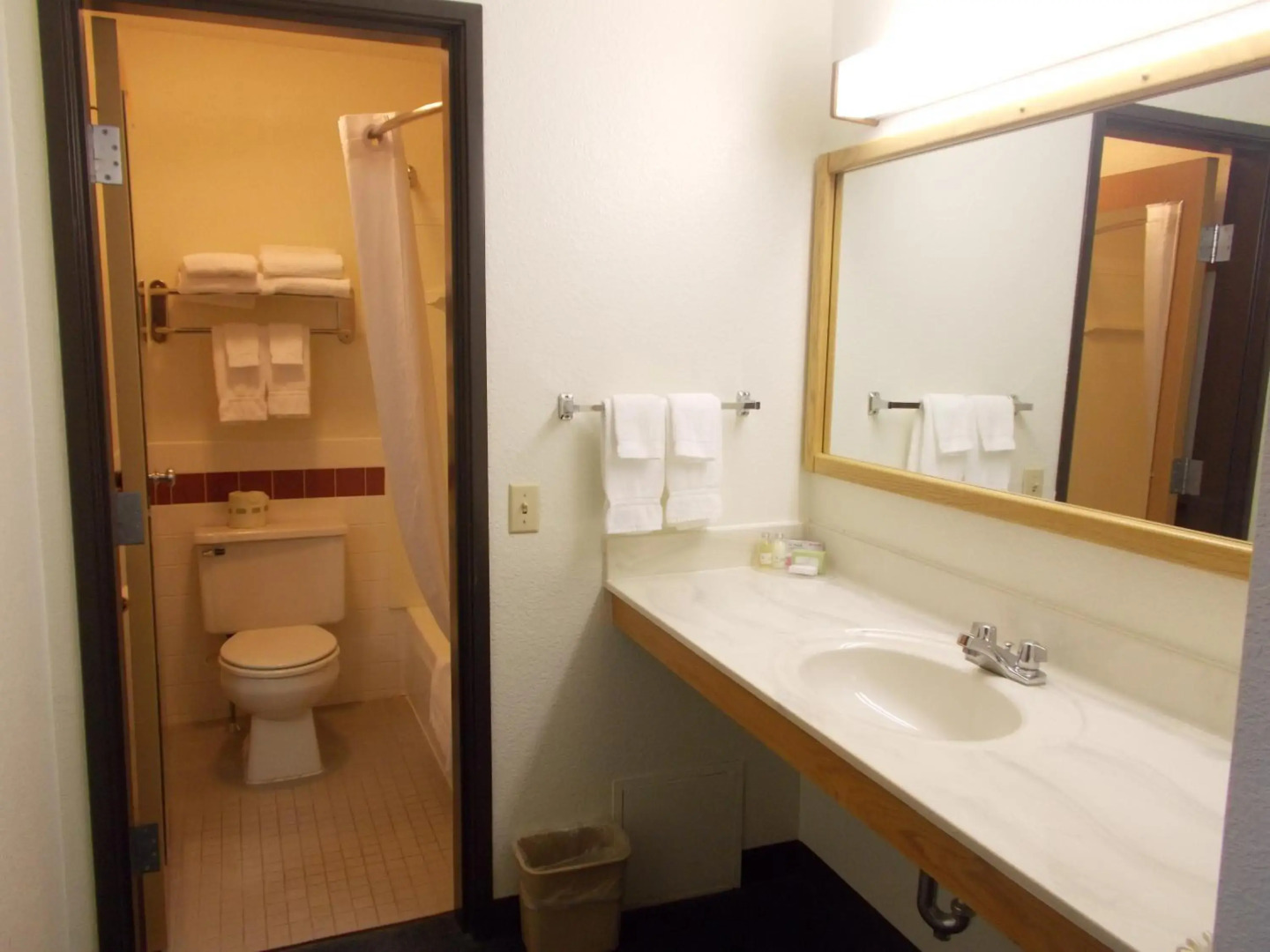 Boarders Inn & Suites by Cobblestone Hotels - Ripon