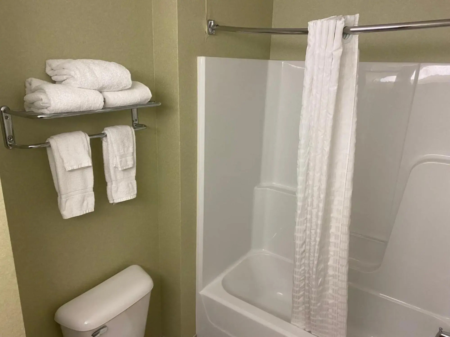 White River Inn and Suites