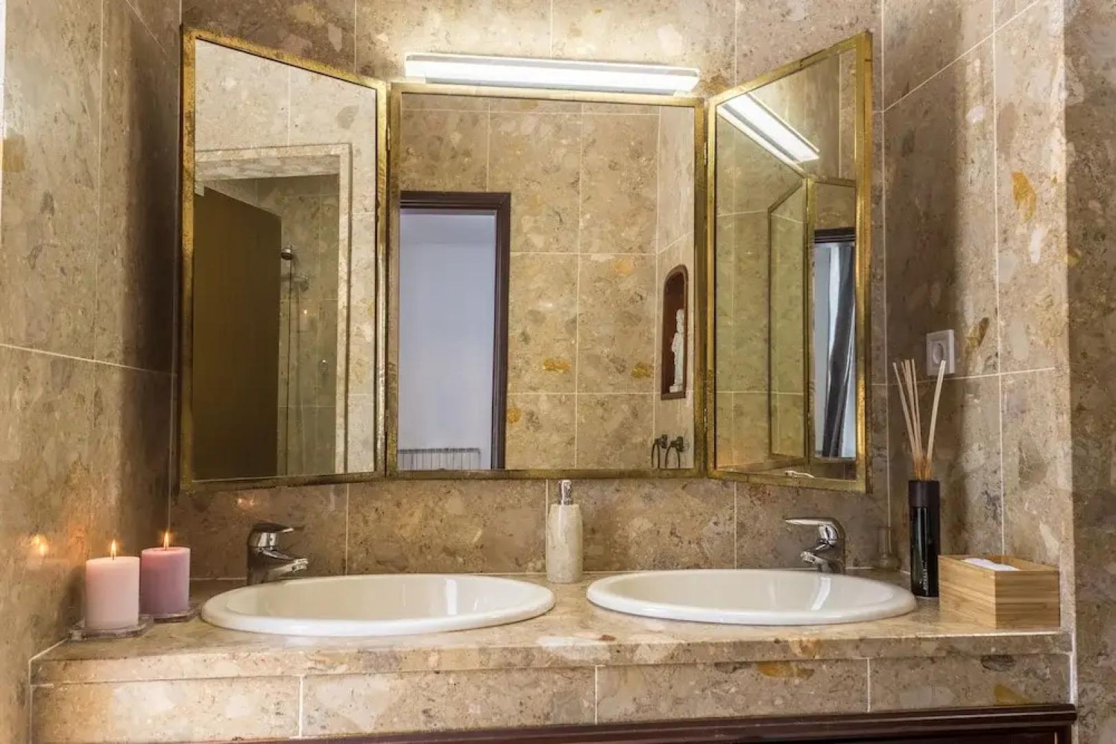 Quinta de Infias villa with pool close to city center