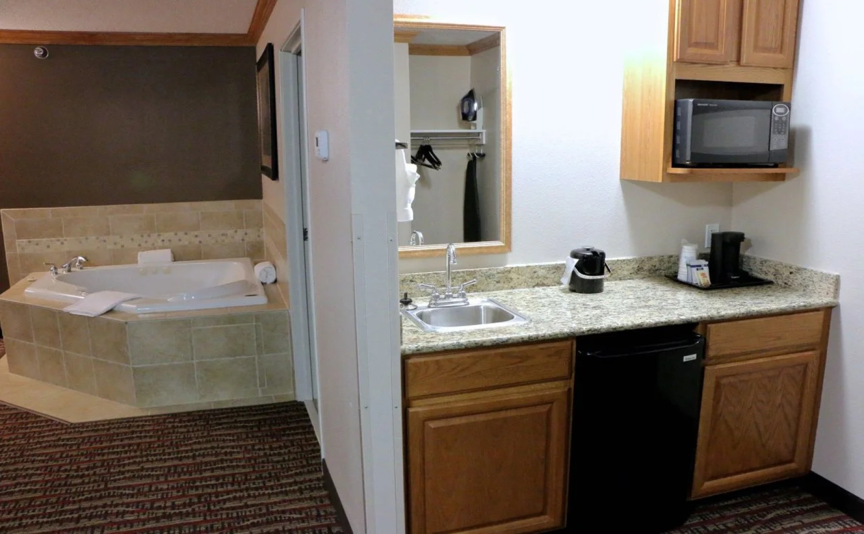 Holiday Inn Express & Suites Fort Pierre by IHG