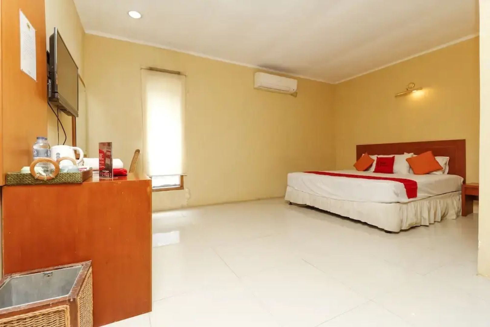 RedDoorz @ Desa Cijulang Sentul