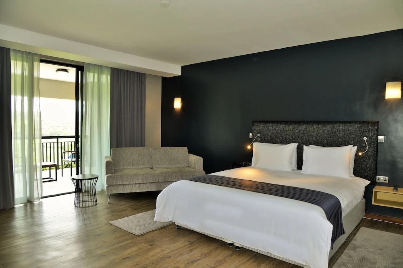 Mantis EPIC Hotel & Suites