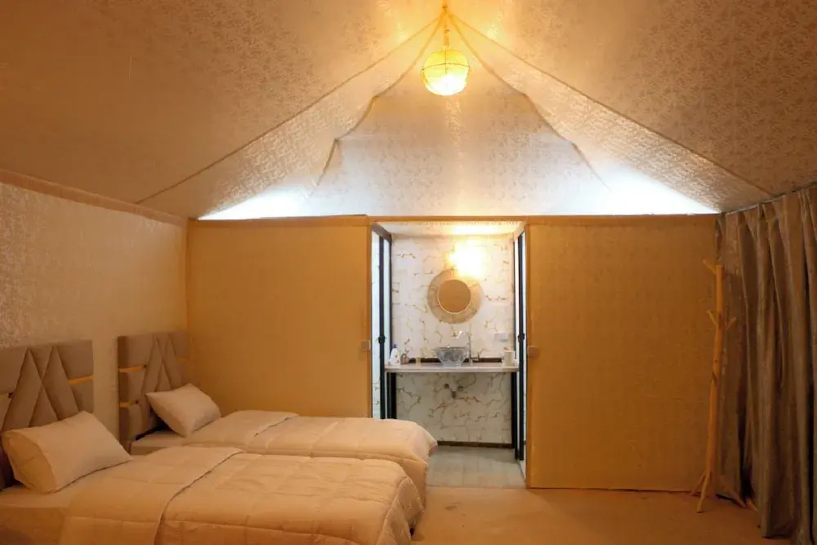 Kal Tenere Agafay Luxury Camp