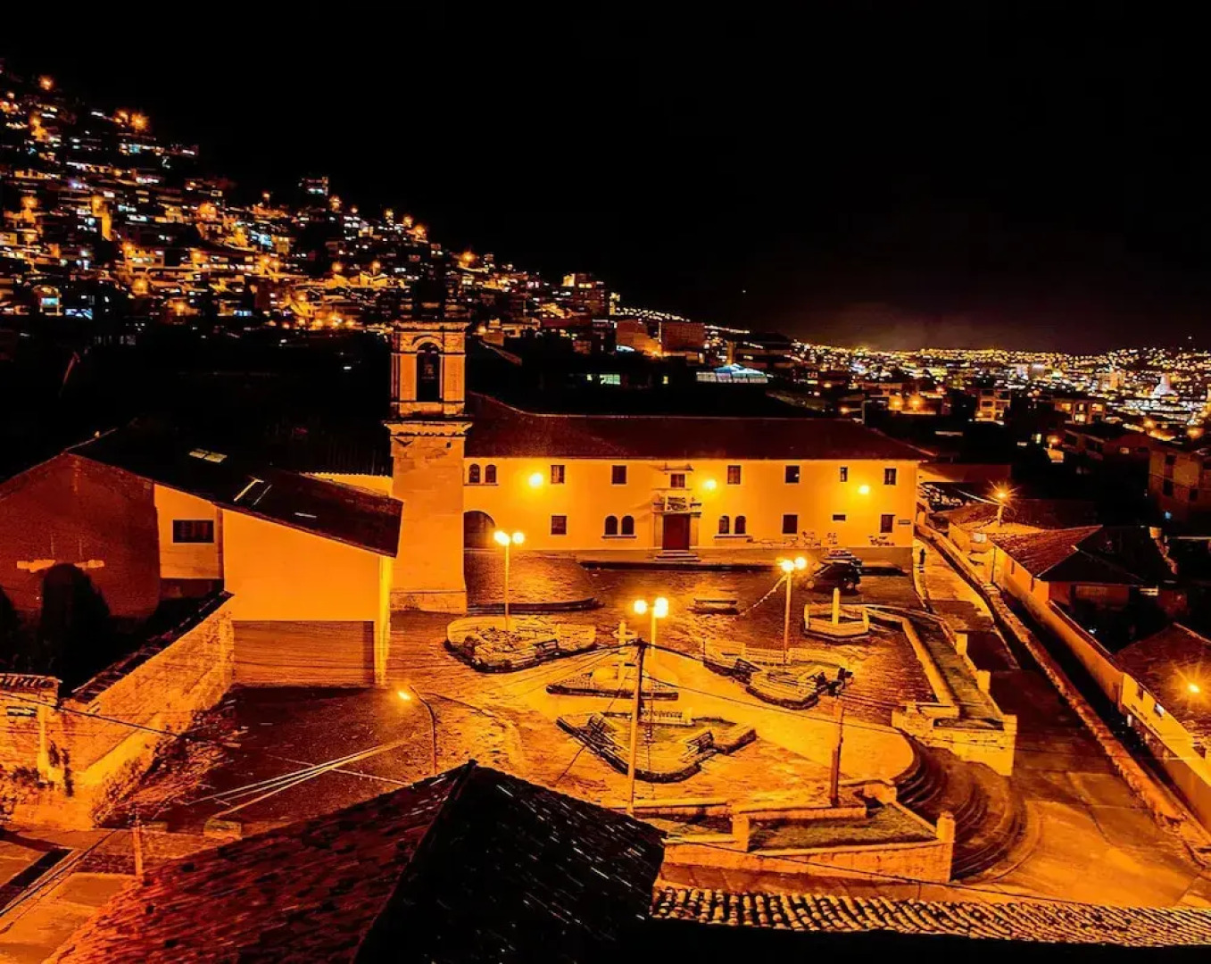 Hotel & Apartments R House Cusco