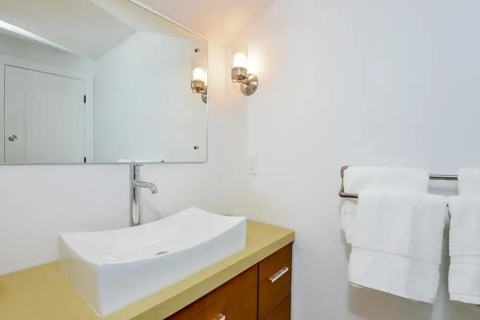 Swing Bridge Condo - Unit 40