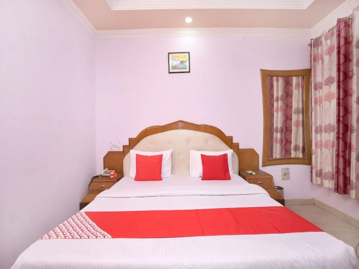 OYO 14029 Hotel Yogesh