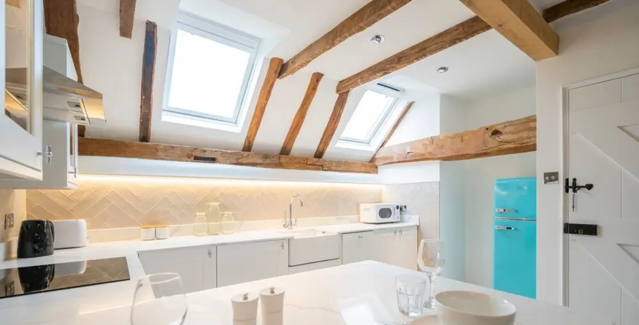 Stable Annex Bisham - Vibrant 1 Bed With Parking