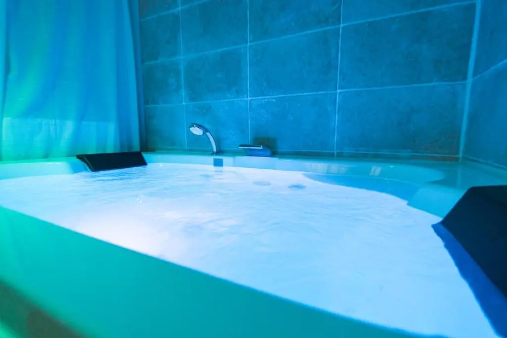 Le Bali Spa : maison avec jardin et Netflix