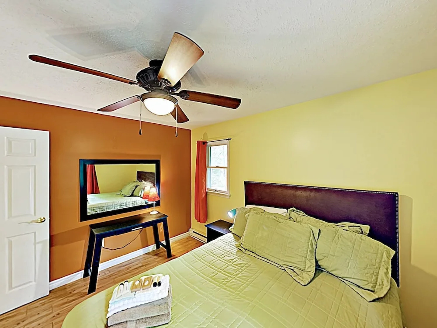 Mountain By Chimney Rock State Park & Lake 4 Bedroom Home