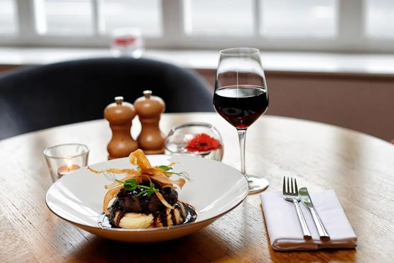 The Devonshire Arms Hotel