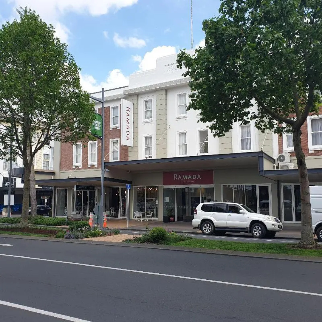 Ramada By Wyndham Hamilton City Center