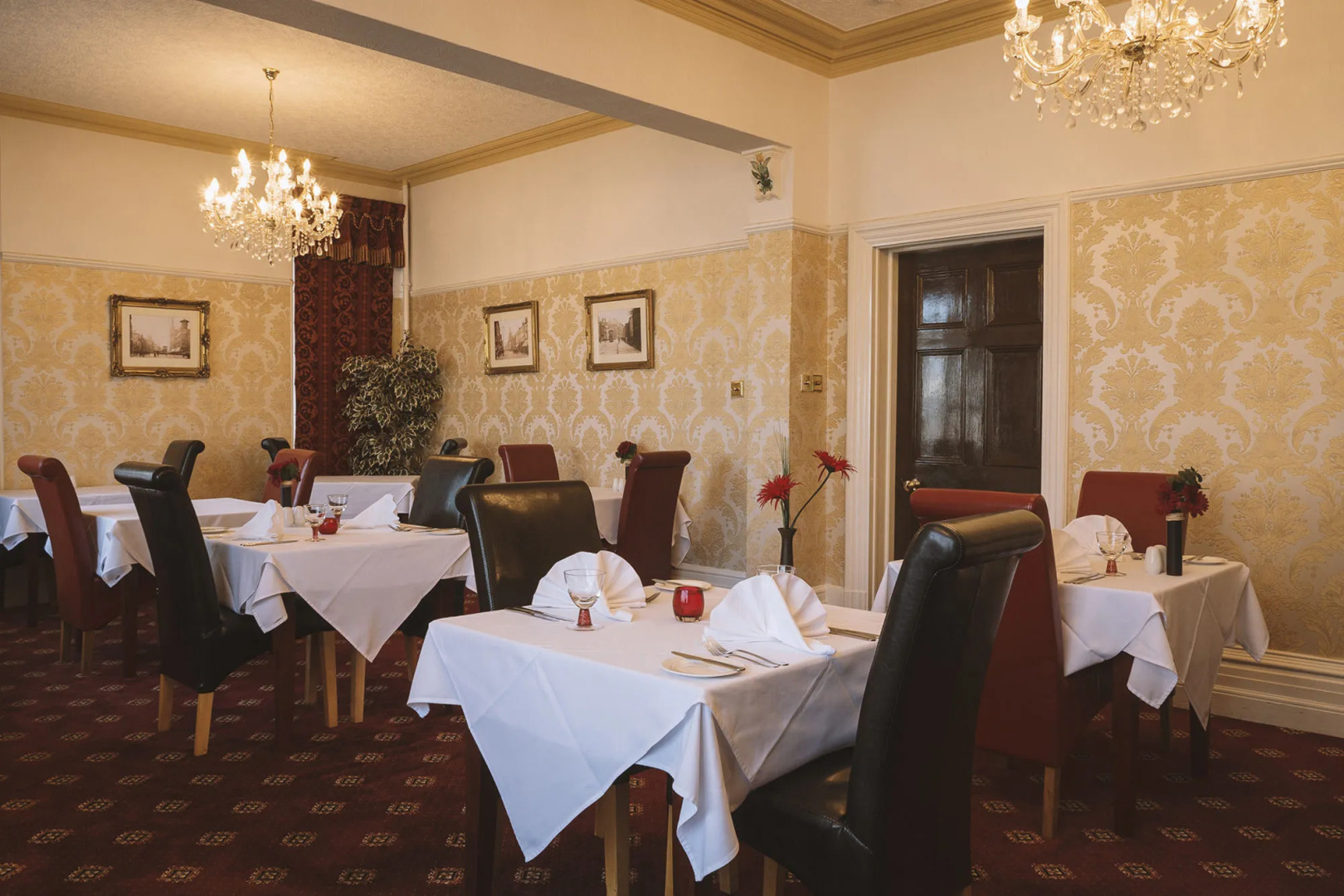 Trivelles Park Hotel