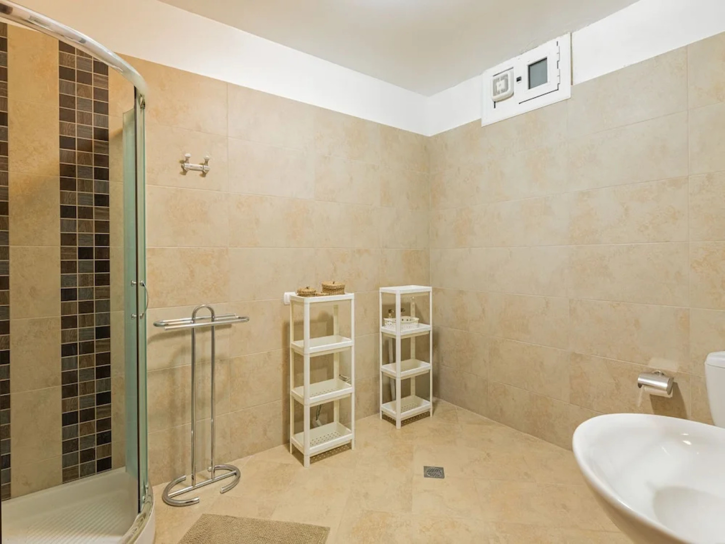 Spacious Villa in Saronida With Swimming Pool